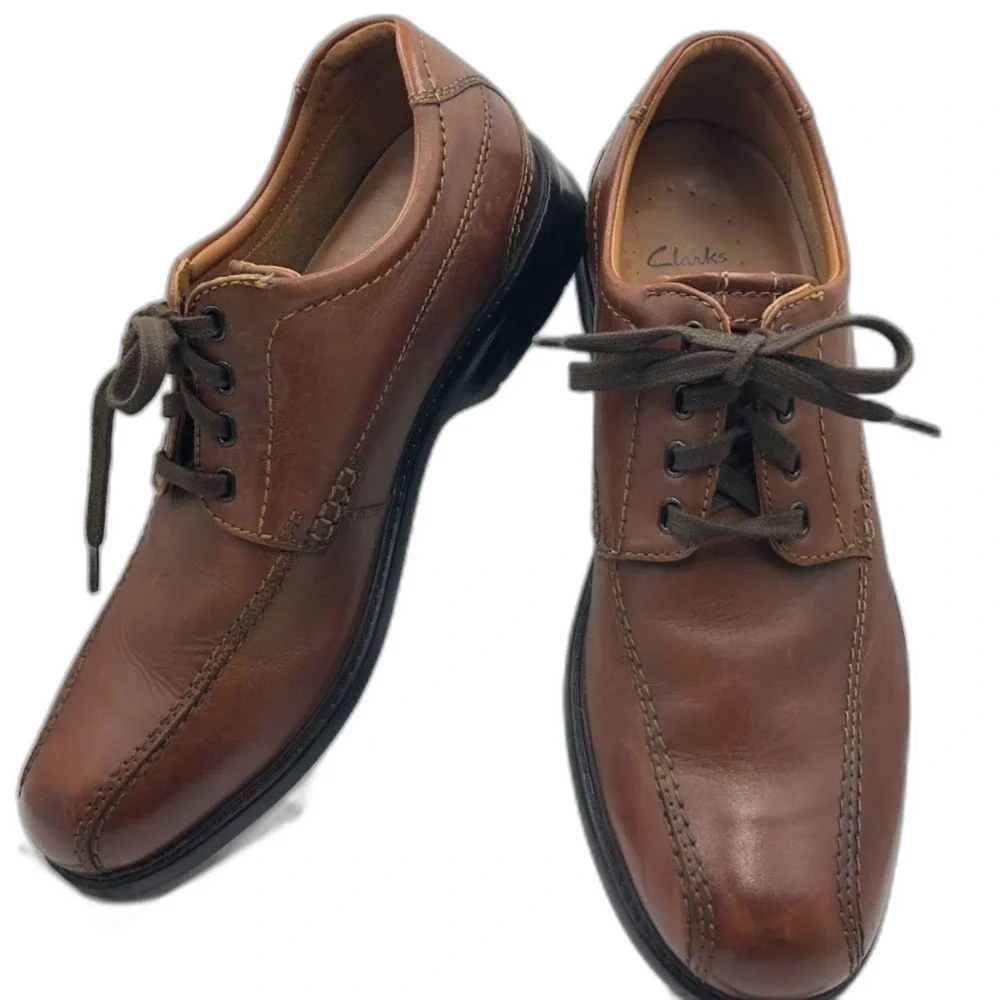 Clarks Men's Brown Leather Size 12M Lace Up Business Casual Comfort Oxfords